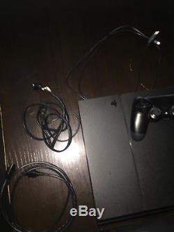 Sony PlayStation 4 500 gb W Controller & GTA V, Spiderman(Still sealed) and BO3